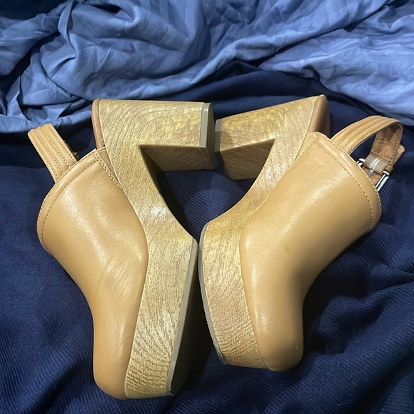 Wood Platform Clogs - Picture 2 of 5